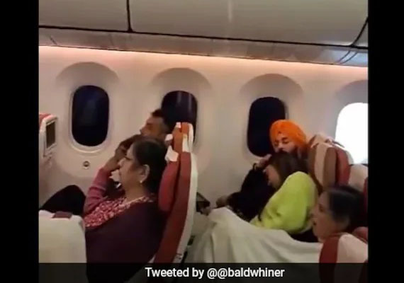 Drenched-Water-Leak-Soaks-Air-India-Passengers-on-London-to-Amritsar-Flight
