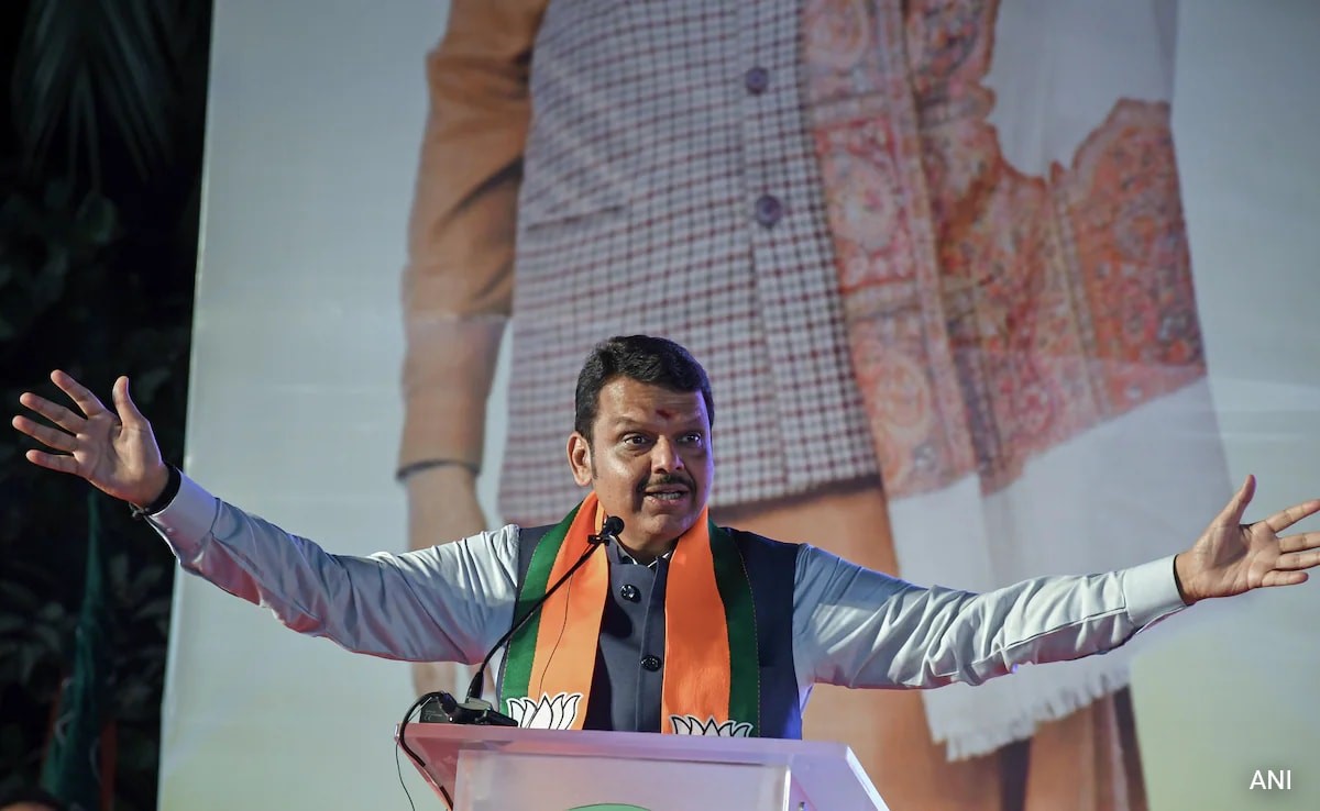 Devendra-Fadnavis-emphasizes-BJP-s-strategic-partnership-with-NCP-and-emotional-connection-with-Shiv-Sena